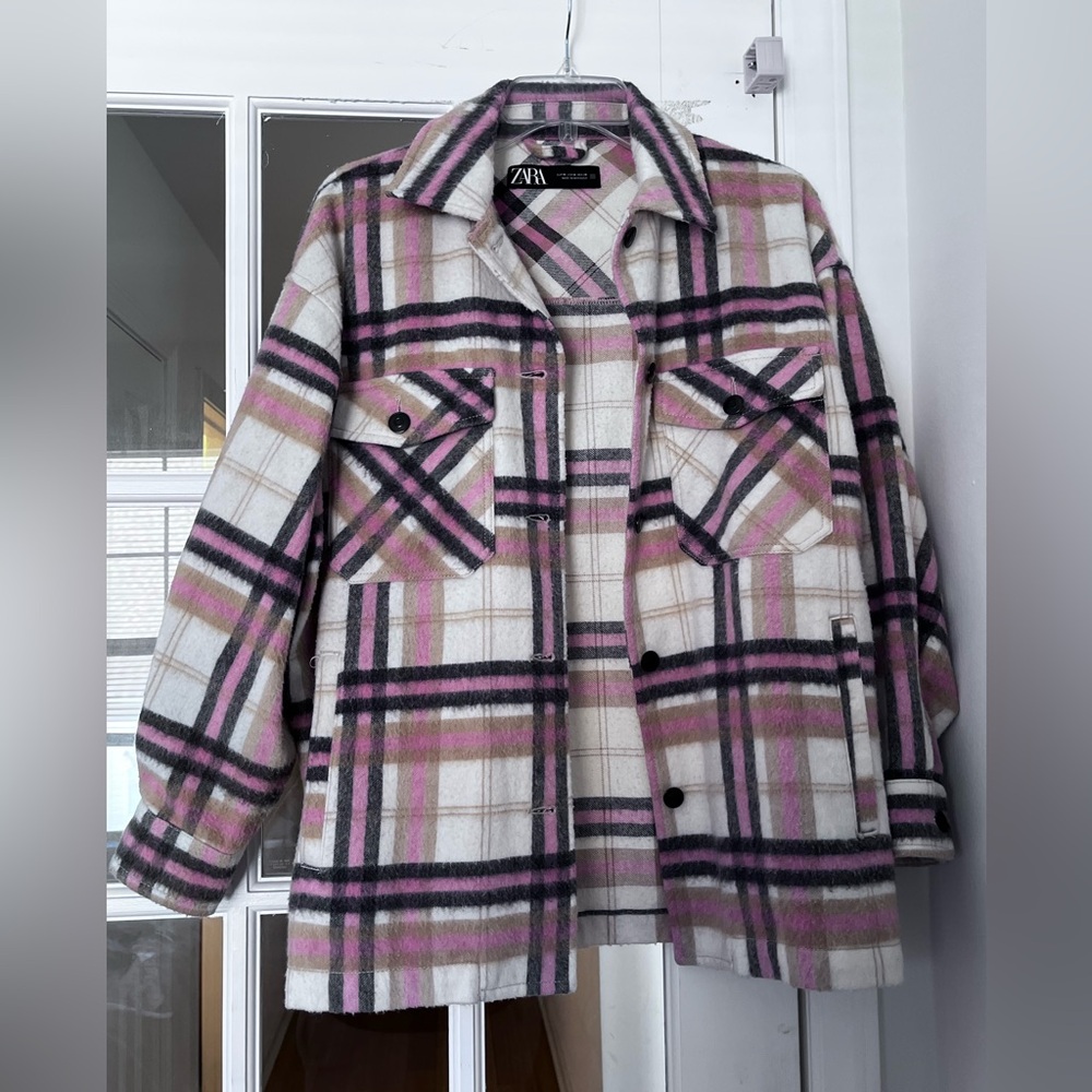 ZARA Plaid Shacket Jacket Pink Cream Black Overshirt Size M Wool Blend
